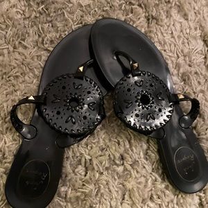 Jack rogers black thongs size 9 slightly worn